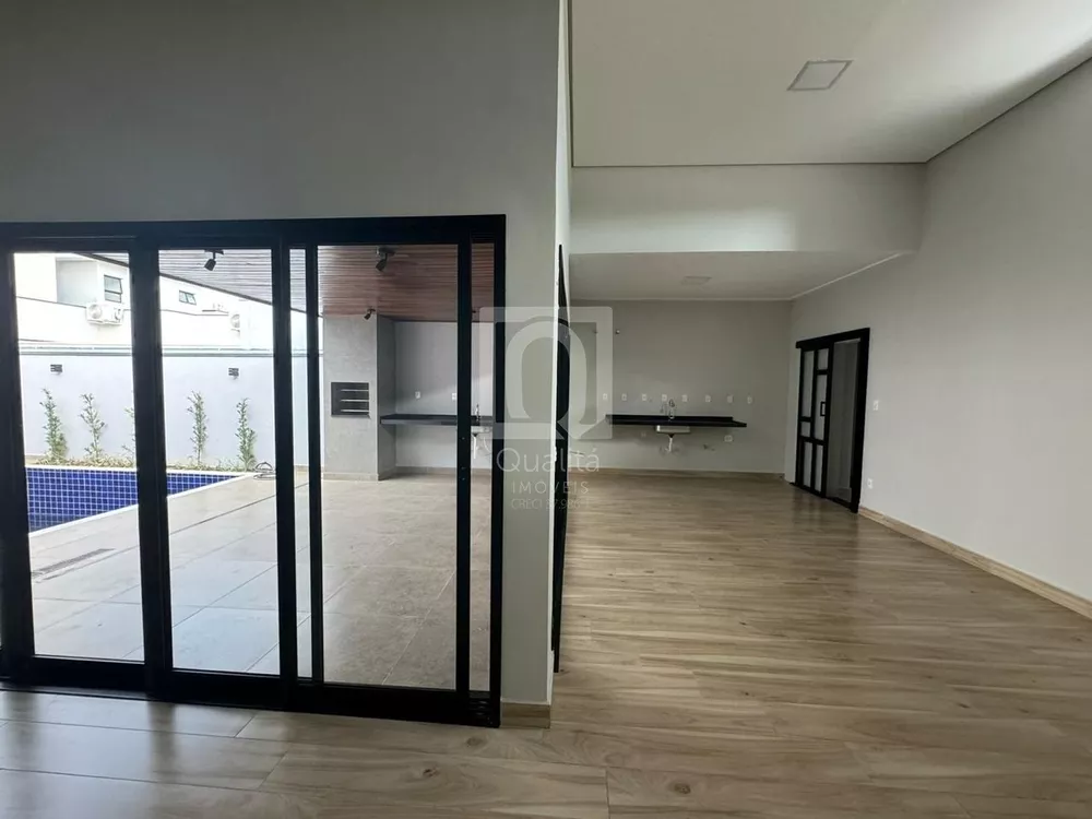 Casa de Condomínio à venda com 3 quartos, 265m² - Foto 4