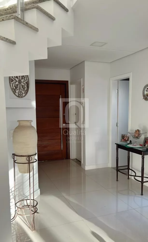 Casa de Condomínio à venda com 4 quartos, 502m² - Foto 2