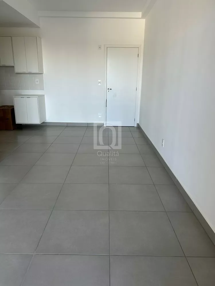 Apartamento para alugar com 3 quartos, 95m² - Foto 4