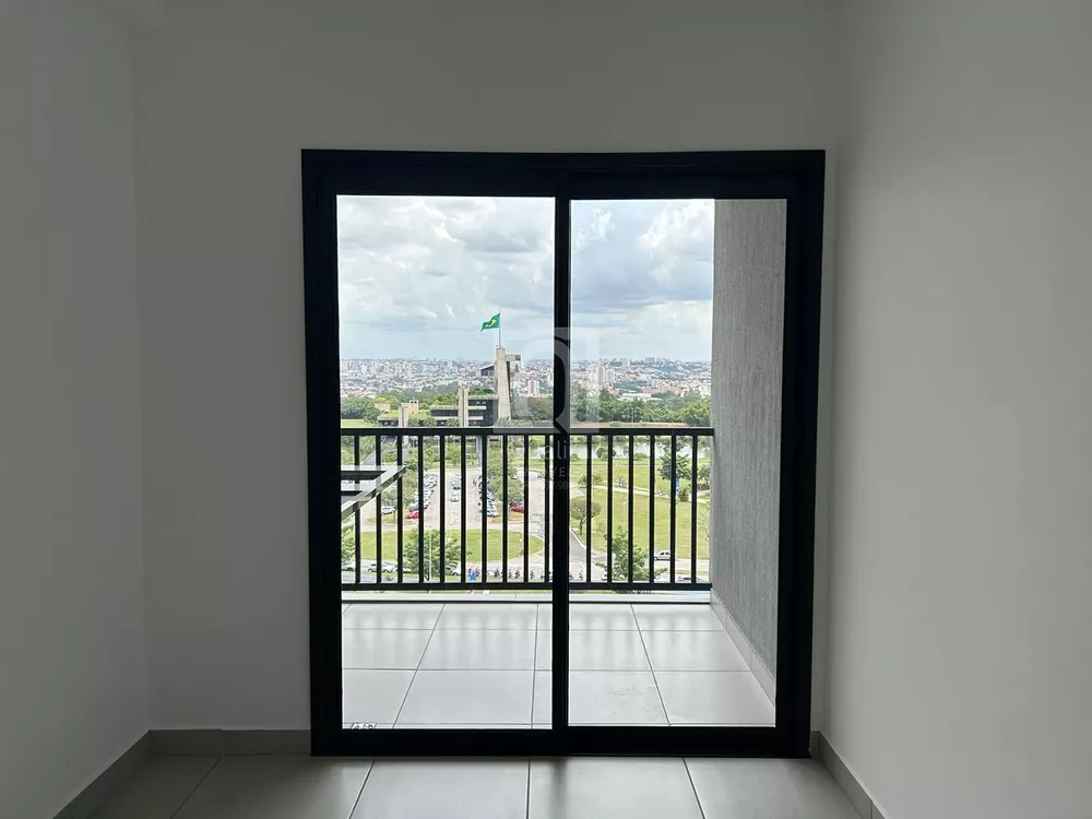 Apartamento para alugar com 3 quartos, 95m² - Foto 3