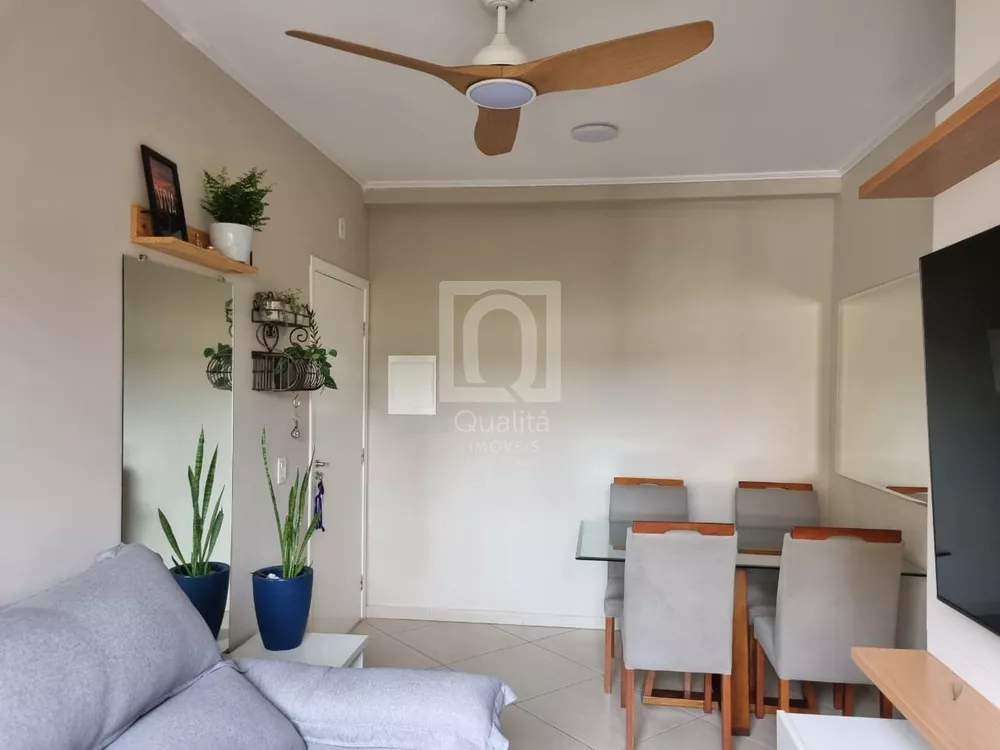 Apartamento à venda com 2 quartos, 50m² - Foto 2