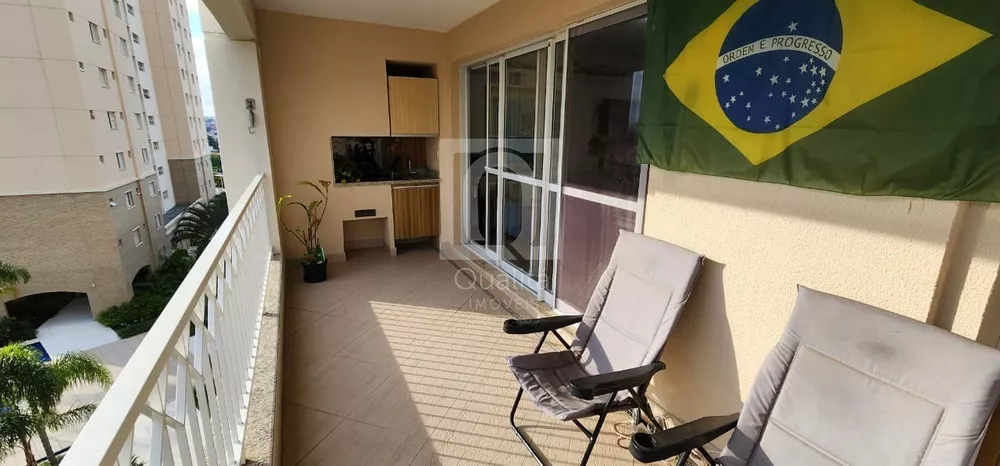 Apartamento à venda com 3 quartos, 135m² - Foto 2