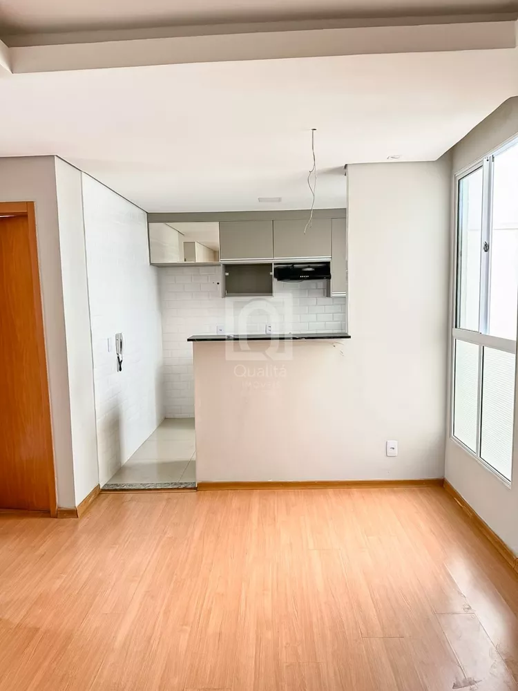 Apartamento à venda com 2 quartos, 42m² - Foto 4