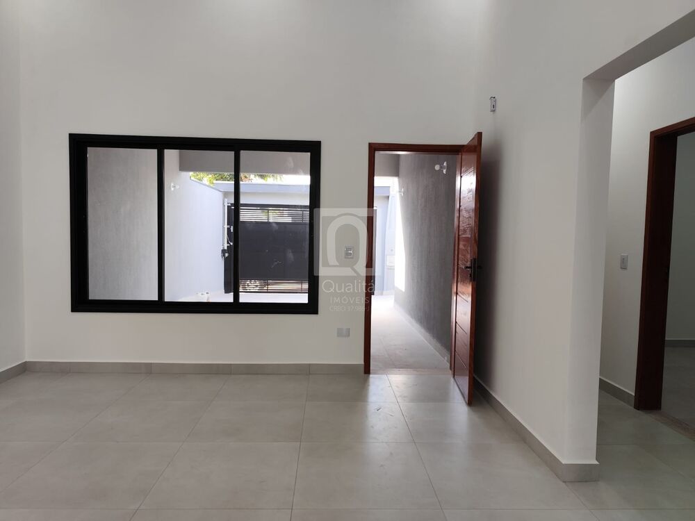 Casa à venda com 3 quartos, 170m² - Foto 2