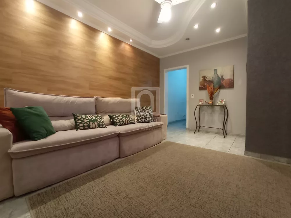 Casa à venda com 3 quartos, 162m² - Foto 3