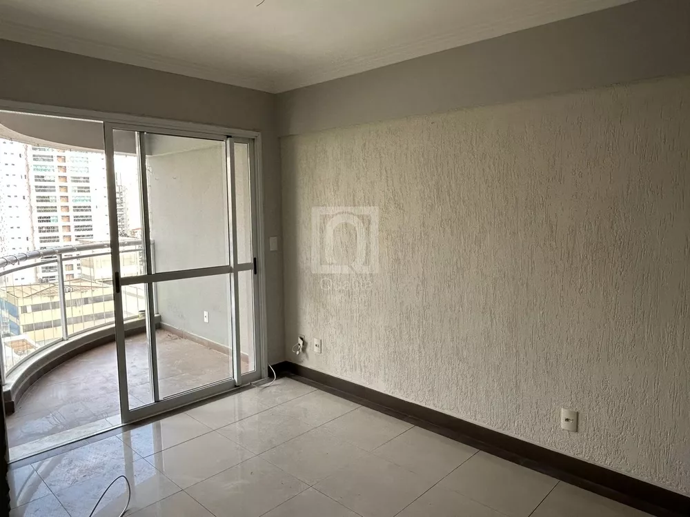 Apartamento à venda com 3 quartos, 96m² - Foto 2