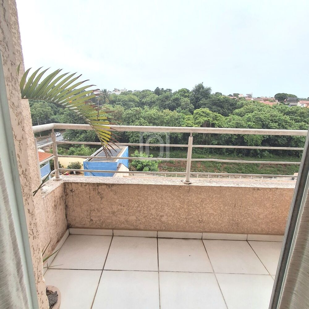 Apartamento à venda com 2 quartos, 63m² - Foto 3