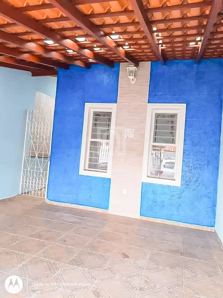 Casa à venda com 3 quartos, 144m² - Foto 1