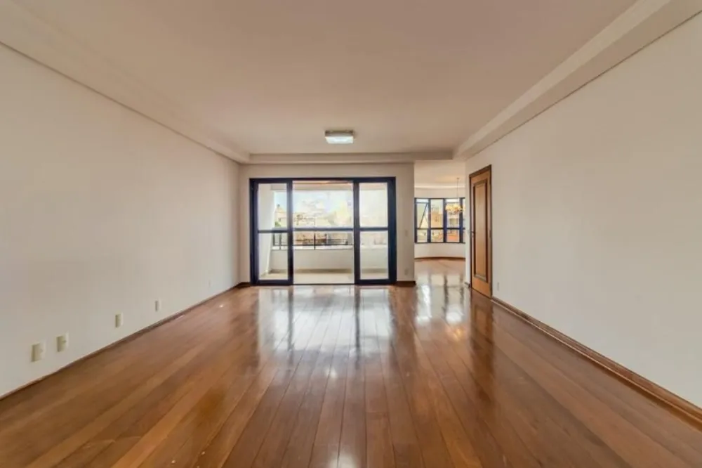 Apartamento, 3 quartos, 224 m² - Foto 1