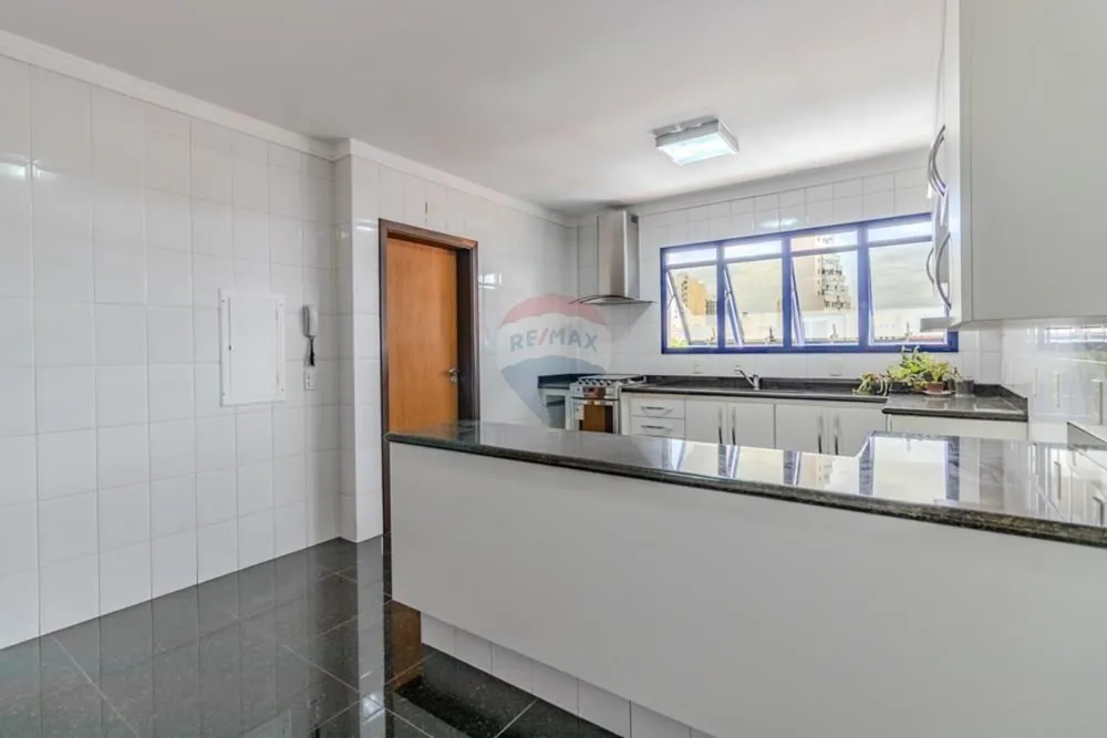 Apartamento, 3 quartos, 224 m² - Foto 4