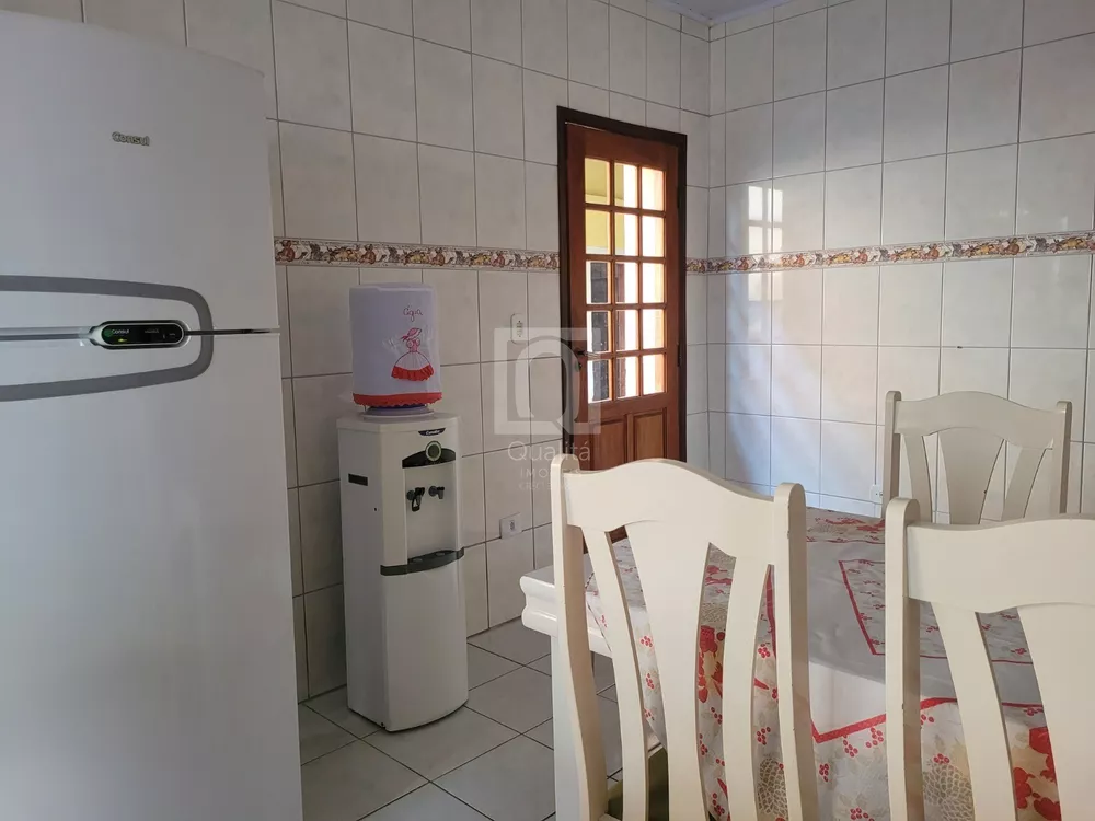 Casa à venda com 5 quartos, 300m² - Foto 6