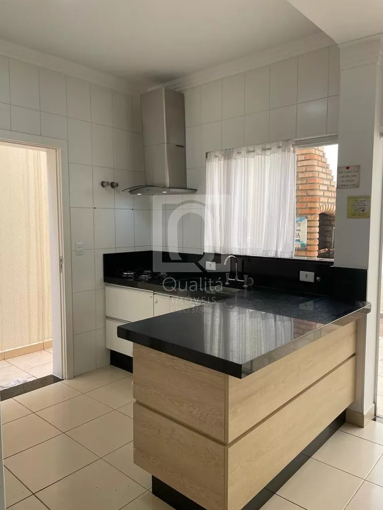 Casa de Condomínio à venda com 3 quartos, 150m² - Foto 4