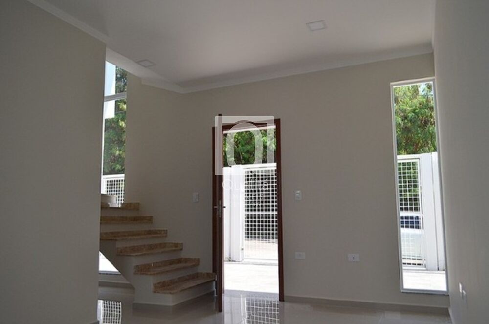 Sobrado à venda com 2 quartos, 90m² - Foto 1