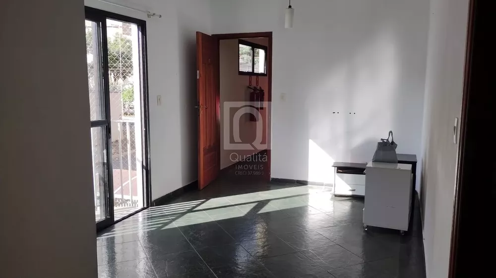 Apartamento à venda com 2 quartos, 72m² - Foto 1