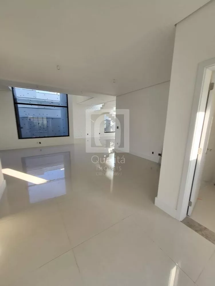 Casa de Condomínio à venda com 4 quartos, 416m² - Foto 4