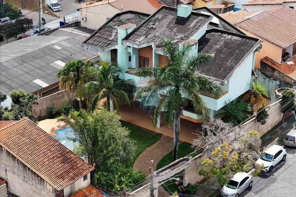 Prédio Inteiro - Foto 1