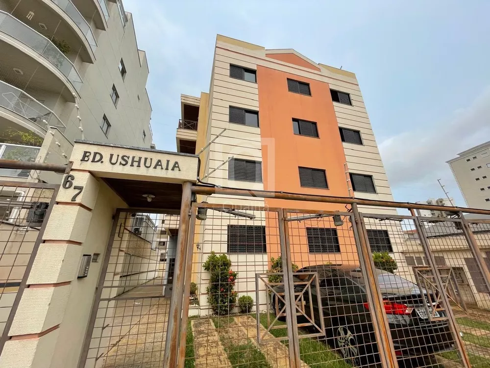 Apartamento à venda com 3 quartos, 83m² - Foto 2