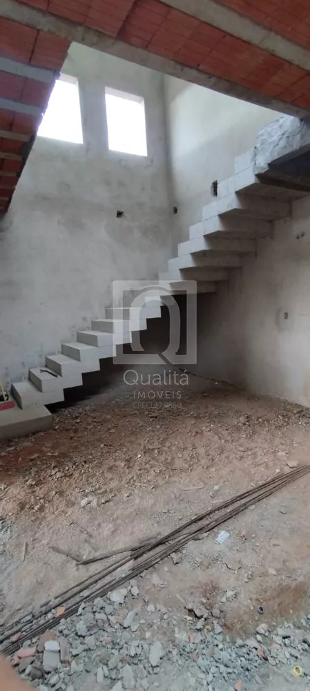 Casa de Condomínio à venda com 3 quartos, 210m² - Foto 5