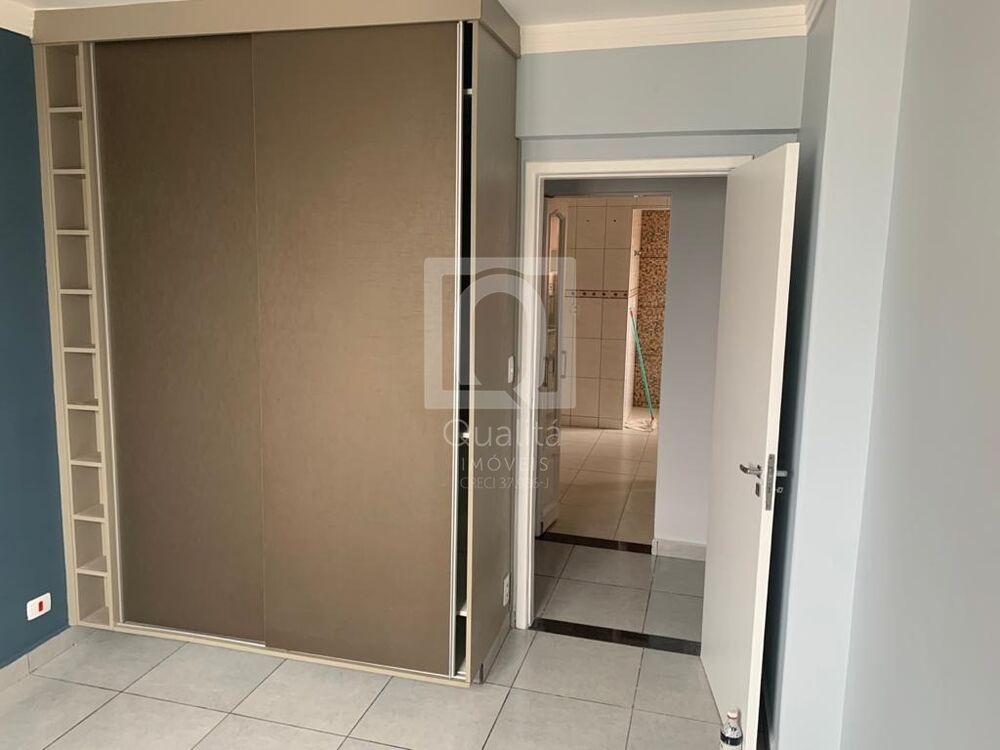 Apartamento à venda com 2 quartos, 127m² - Foto 2