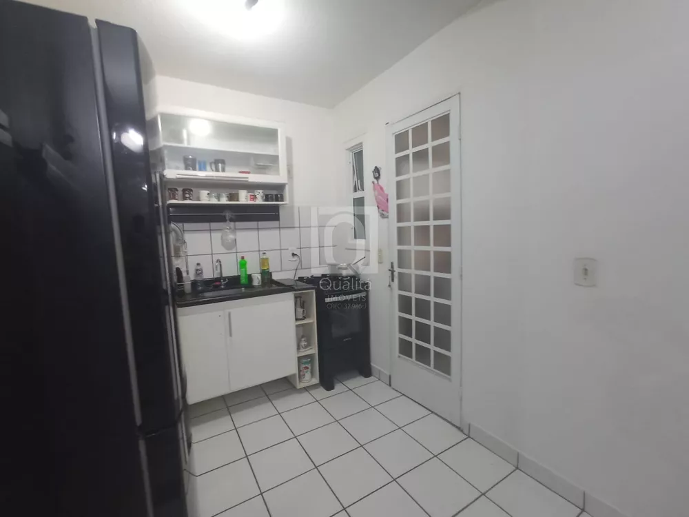 Casa de Condomínio à venda com 3 quartos, 165m² - Foto 3