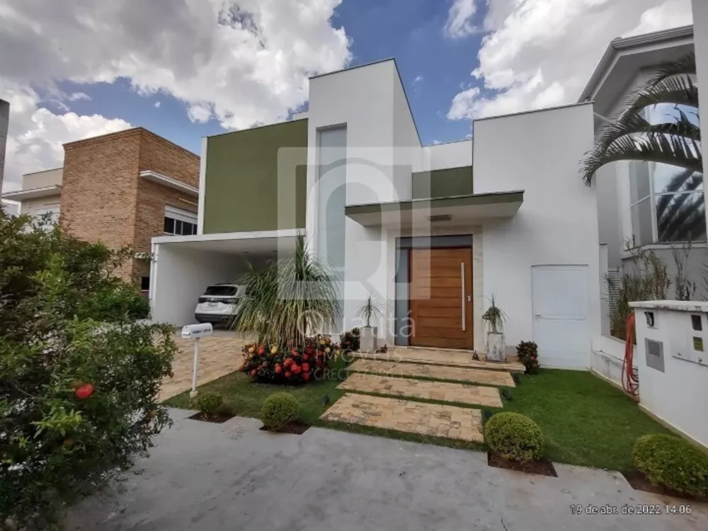 Casa de Condomínio à venda com 4 quartos, 292m² - Foto 1