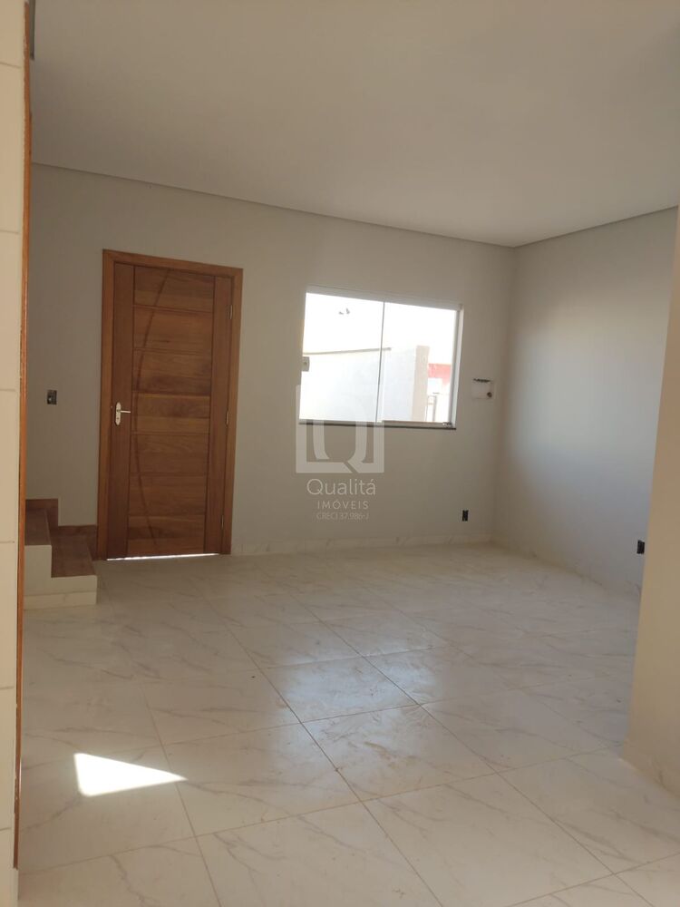 Sobrado à venda com 2 quartos, 68m² - Foto 2