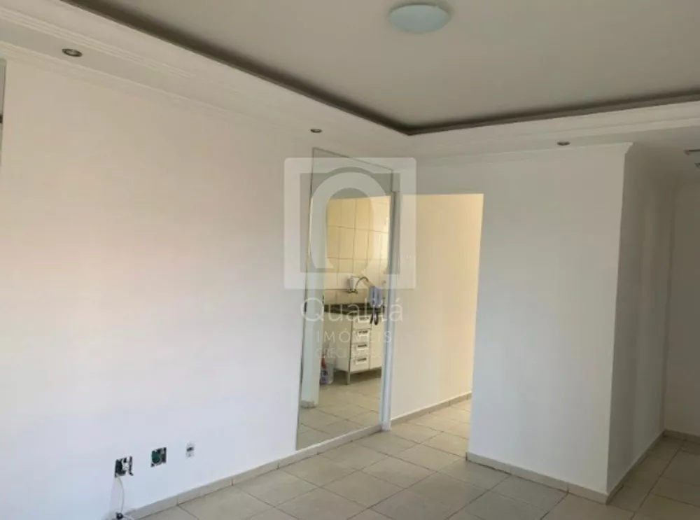 Apartamento à venda com 2 quartos, 64m² - Foto 2