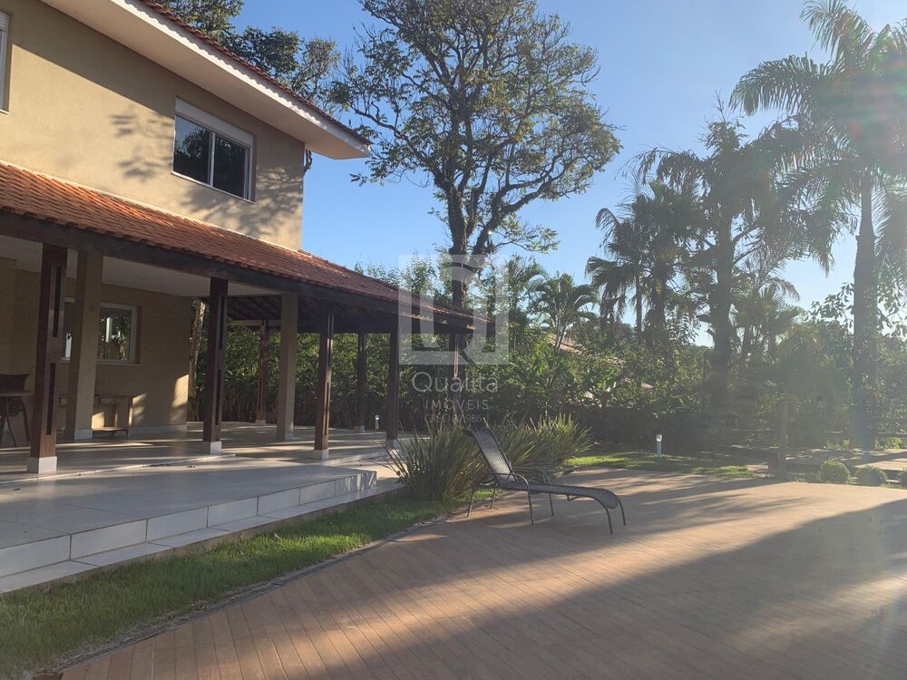 Chácara à venda com 5 quartos, 2500m² - Foto 3