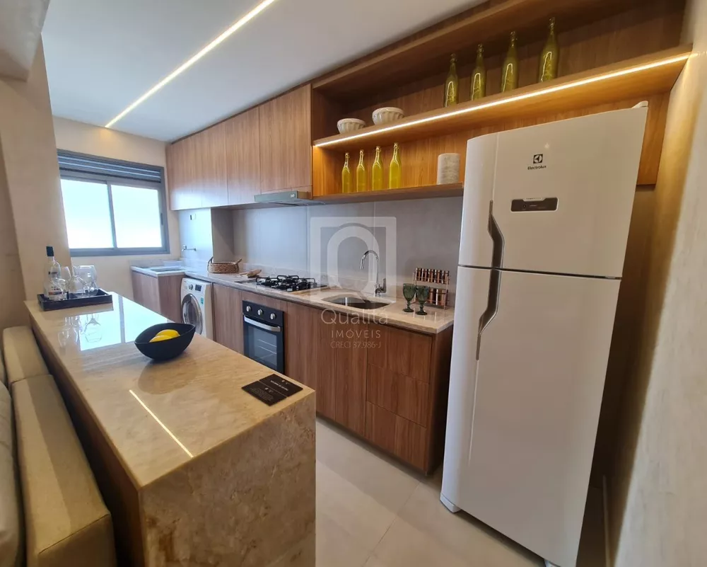 Apartamento à venda com 2 quartos, 70m² - Foto 4