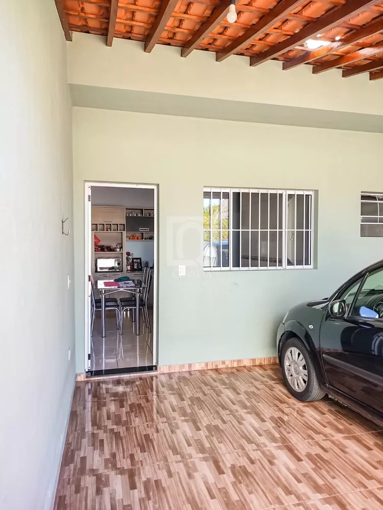 Casa à venda com 1 quarto, 200m² - Foto 1