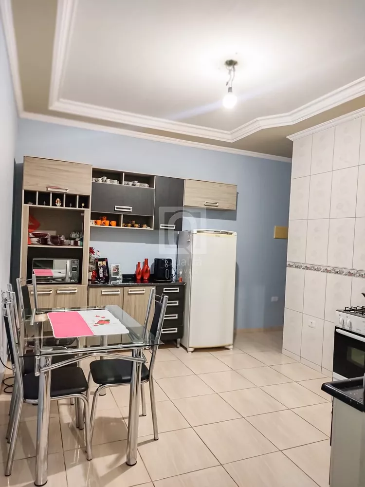 Casa à venda com 1 quarto, 200m² - Foto 3