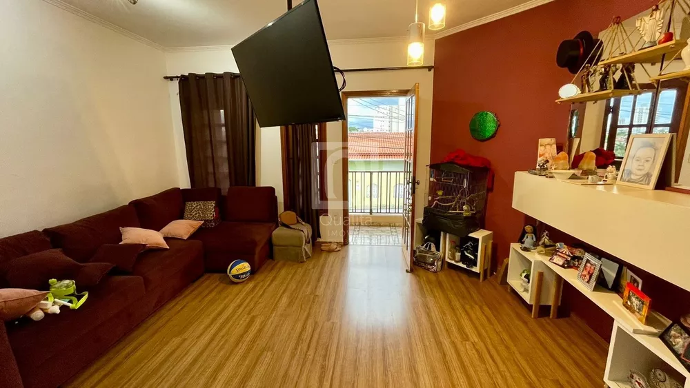 Sobrado à venda com 3 quartos, 180m² - Foto 1