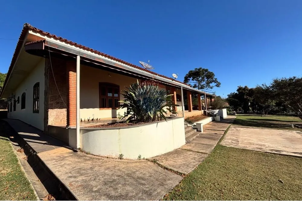 Chácara, 4 quartos, 3000 m² - Foto 1
