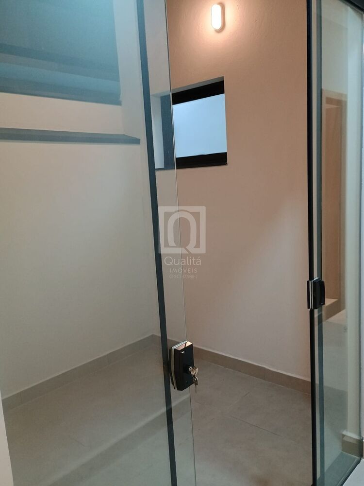 Casa à venda com 2 quartos, 145m² - Foto 15