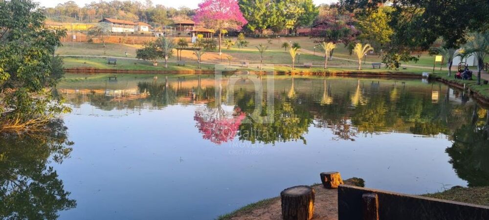Casa de Condomínio à venda com 3 quartos, 200m² - Foto 3