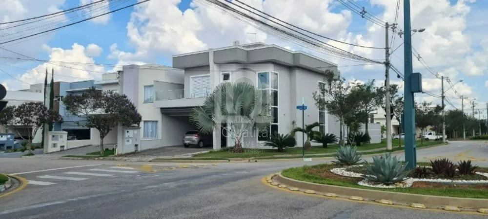 Casa de Condomínio à venda com 3 quartos, 260m² - Foto 2