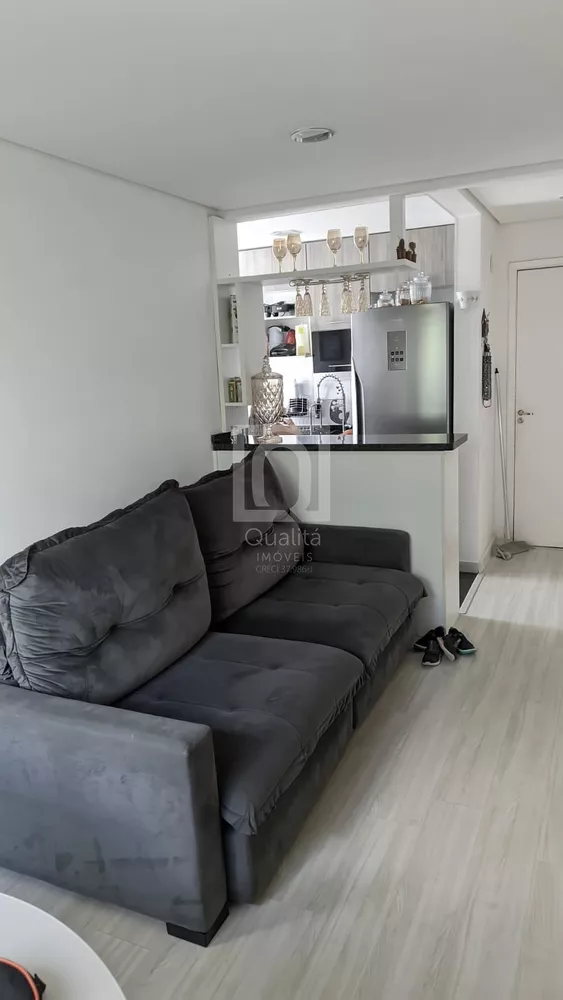 Apartamento à venda com 2 quartos, 50m² - Foto 2