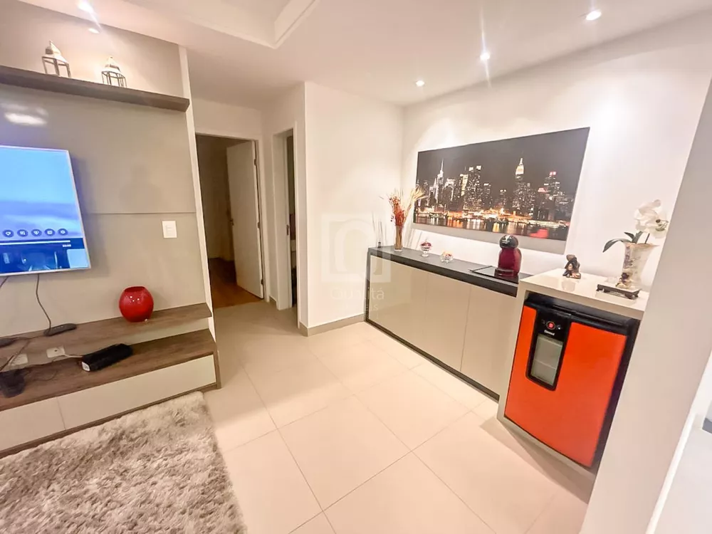 Apartamento à venda com 3 quartos, 140m² - Foto 4