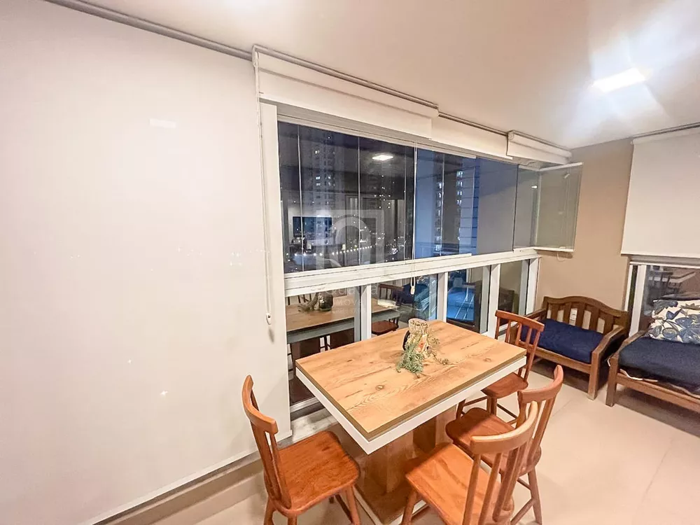 Apartamento à venda com 3 quartos, 140m² - Foto 7