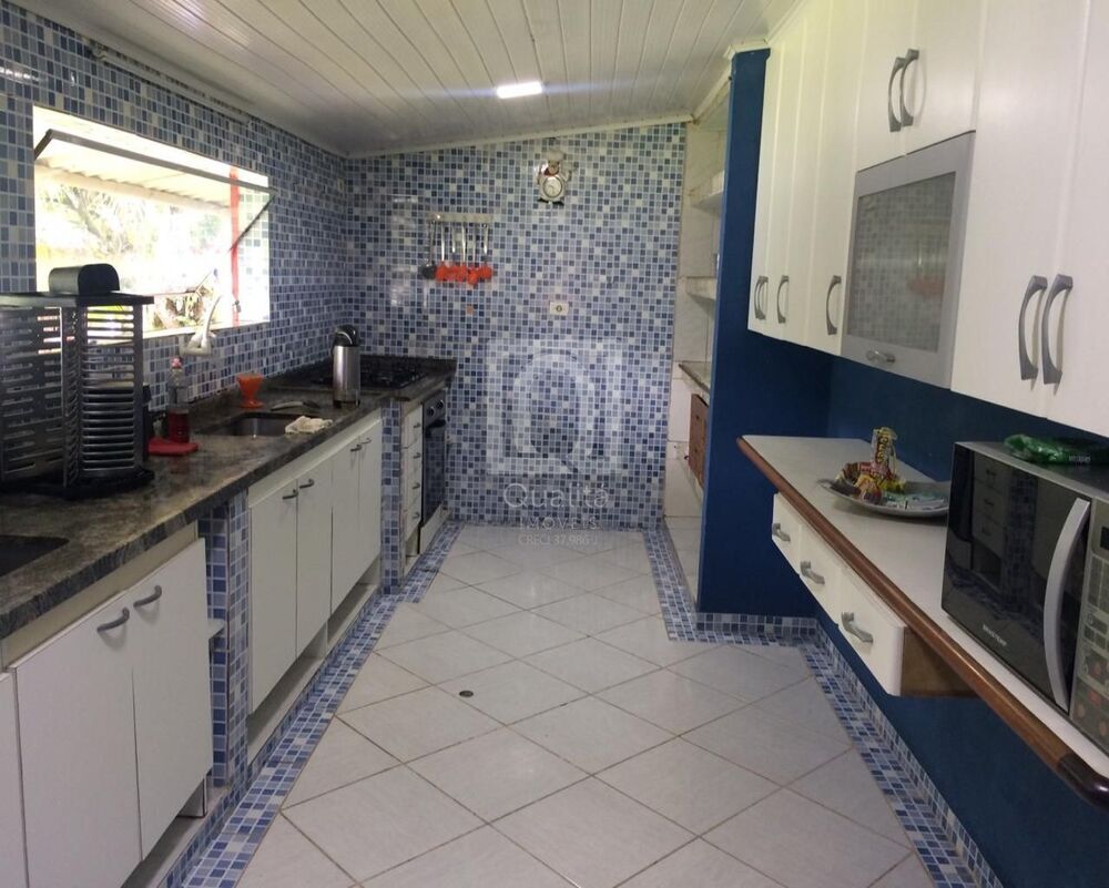 Chácara, 5 quartos, 2400 m² - Foto 1