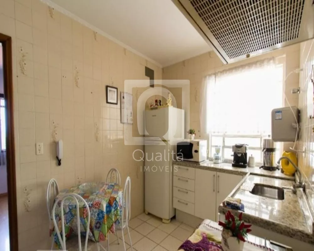 Apartamento à venda com 2 quartos, 72m² - Foto 2