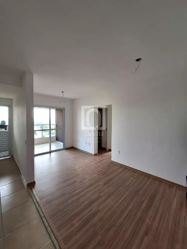 Apartamento à venda com 2 quartos, 62m² - Foto 1