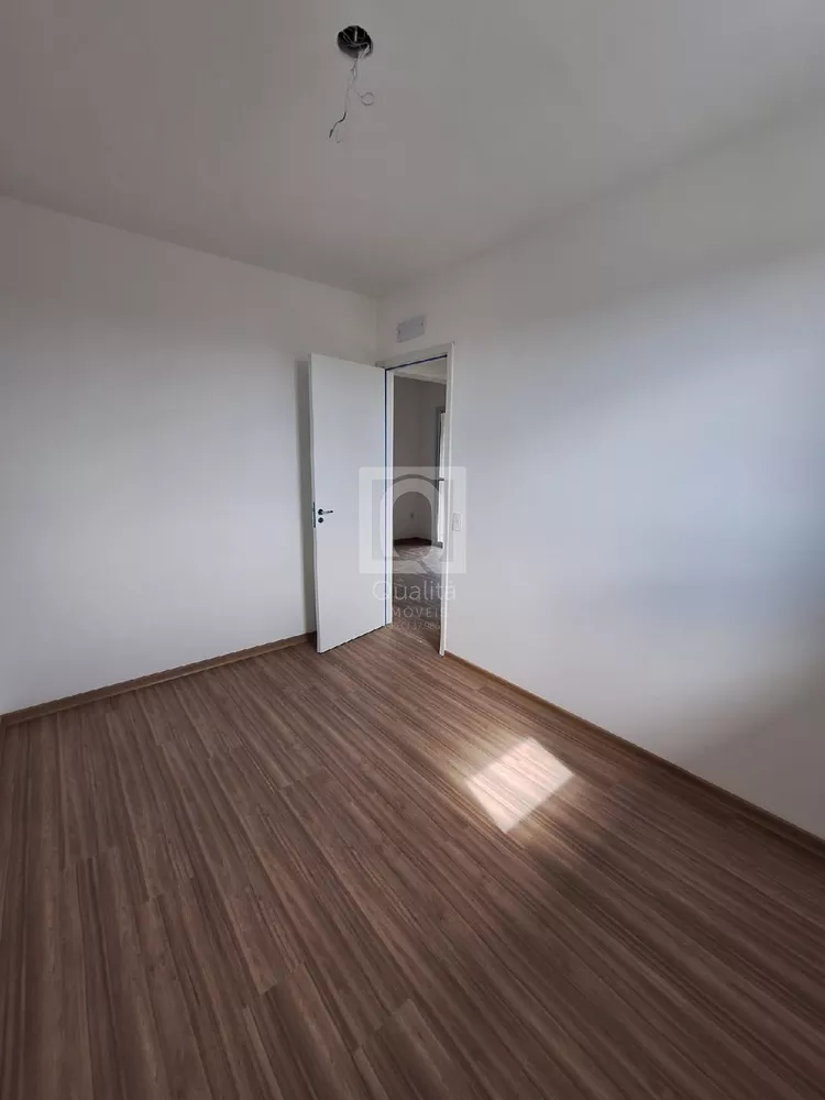 Apartamento à venda com 2 quartos, 62m² - Foto 11