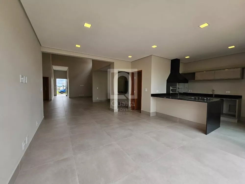 Casa de Condomínio à venda com 4 quartos, 450m² - Foto 3