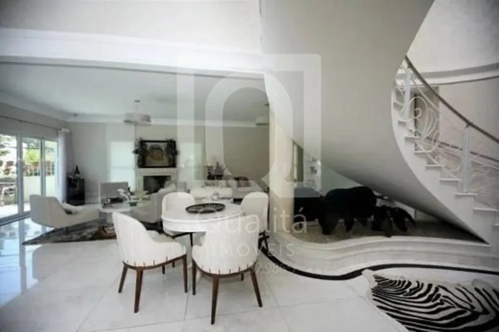 Casa de Condomínio, 4 quartos - Foto 1