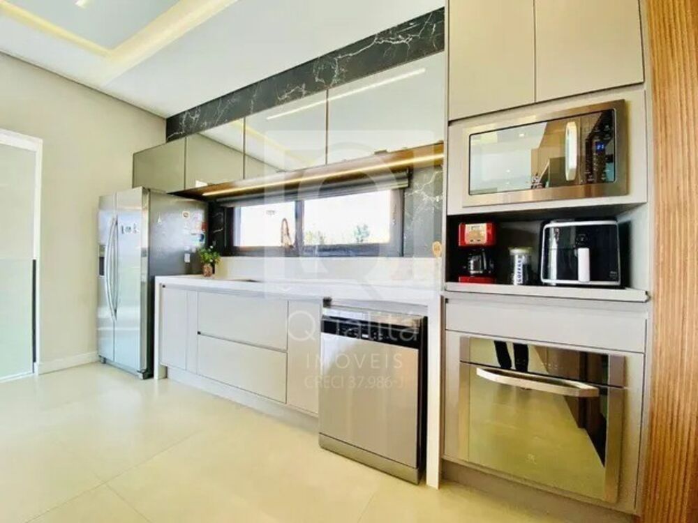 Casa de Condomínio à venda com 4 quartos, 1000m² - Foto 2