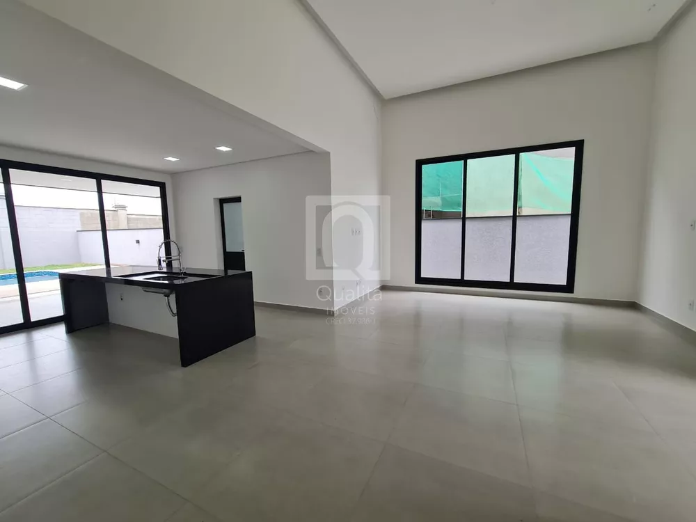 Casa de Condomínio à venda com 3 quartos, 240m² - Foto 4