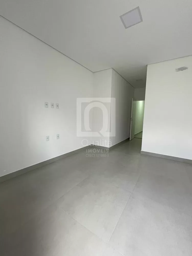 Casa de Condomínio à venda com 3 quartos, 240m² - Foto 13