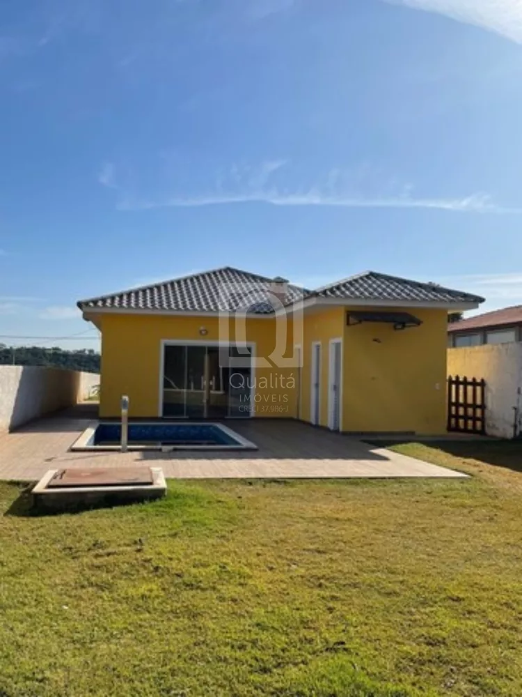 Fazenda à venda com 3 quartos, 220m² - Foto 1