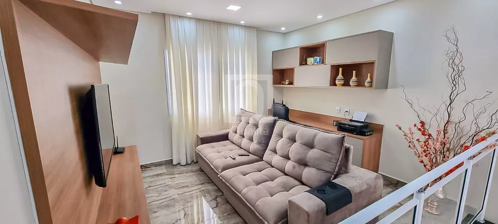 Casa de Condomínio à venda com 3 quartos, 250m² - Foto 4